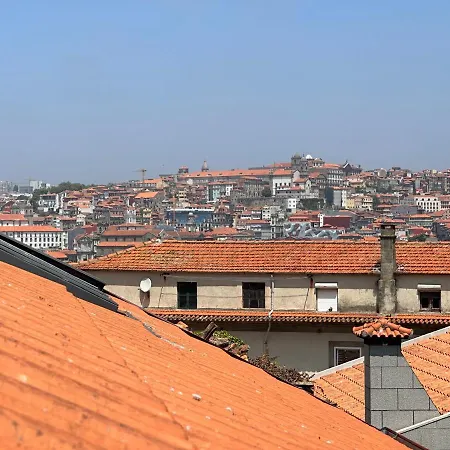アパート Art With Oporto View! ヴィラ・ノヴァ・デ・ガイア